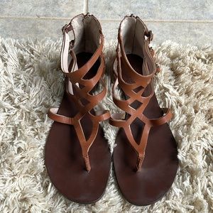 Vince Camuto Gladiator Sandsls